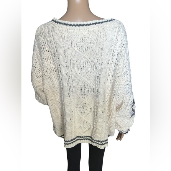 ✨ NWT TAYLOR SWIFT FOLKLORE CARDIGAN Size  M/L - Picture 3 of 16